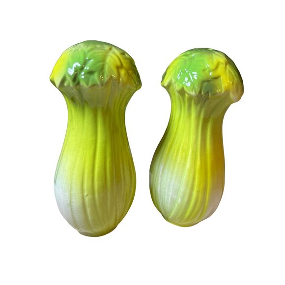 Vintage Celery Salt  and Pepper Shaker Set - Picture 1 of 11